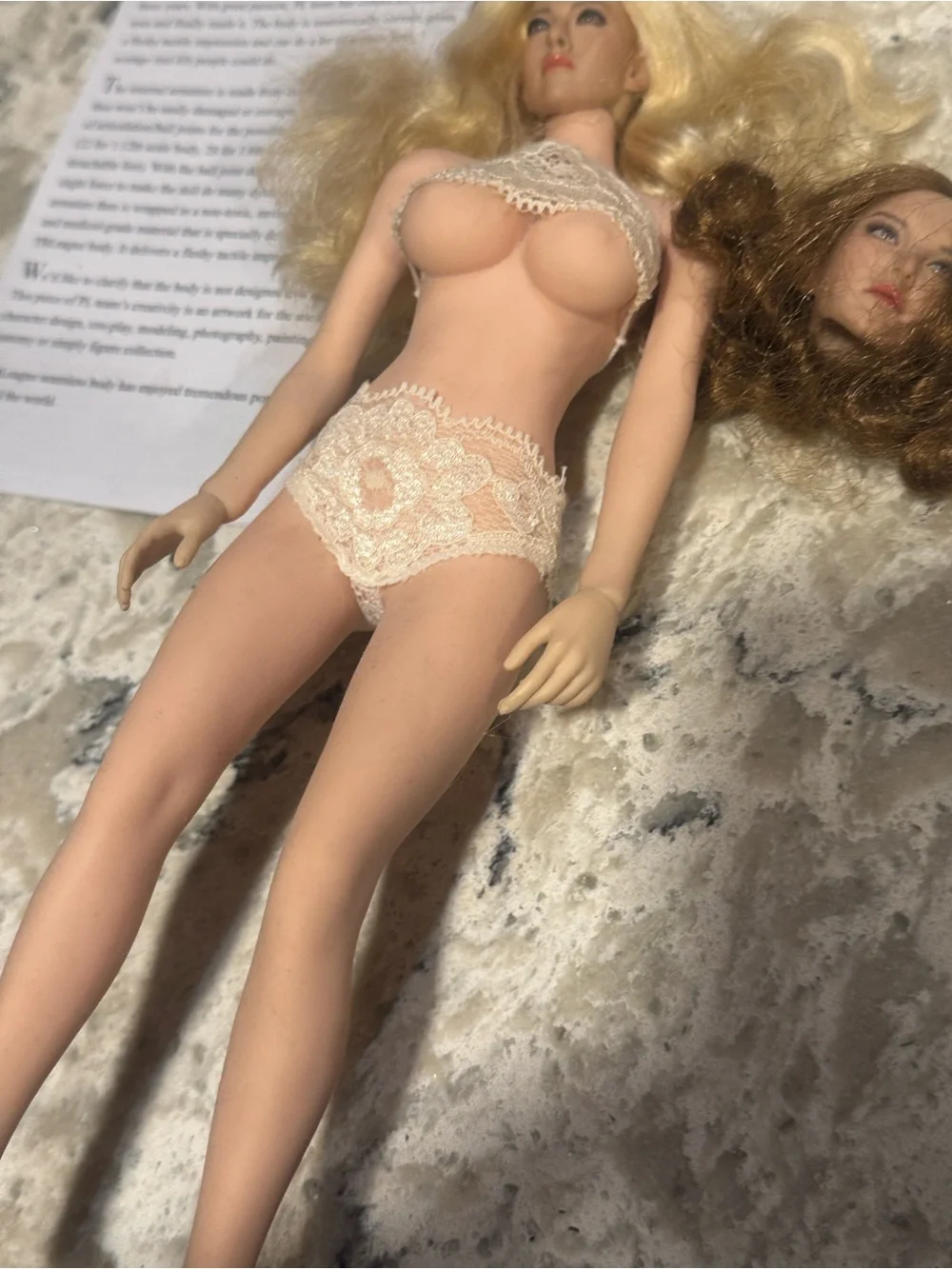 Super flexible 1/6 scale with extra head
